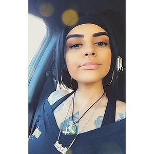 Meet your Posher, Aysha